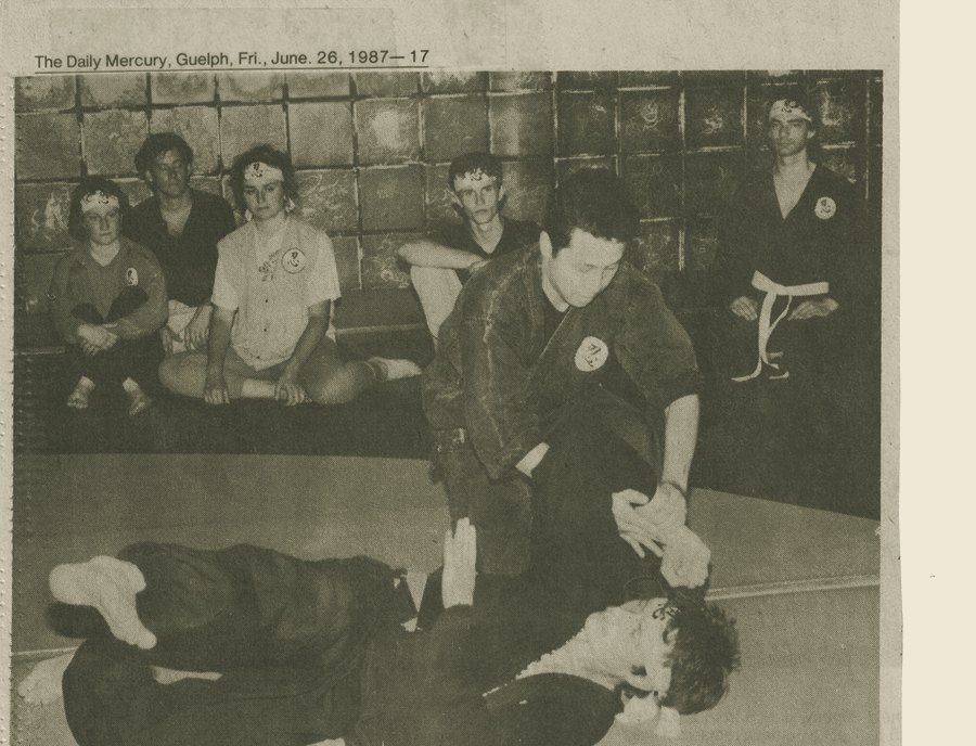 Sherman Lai demonstrating a Ninjutsu technique, 1987
